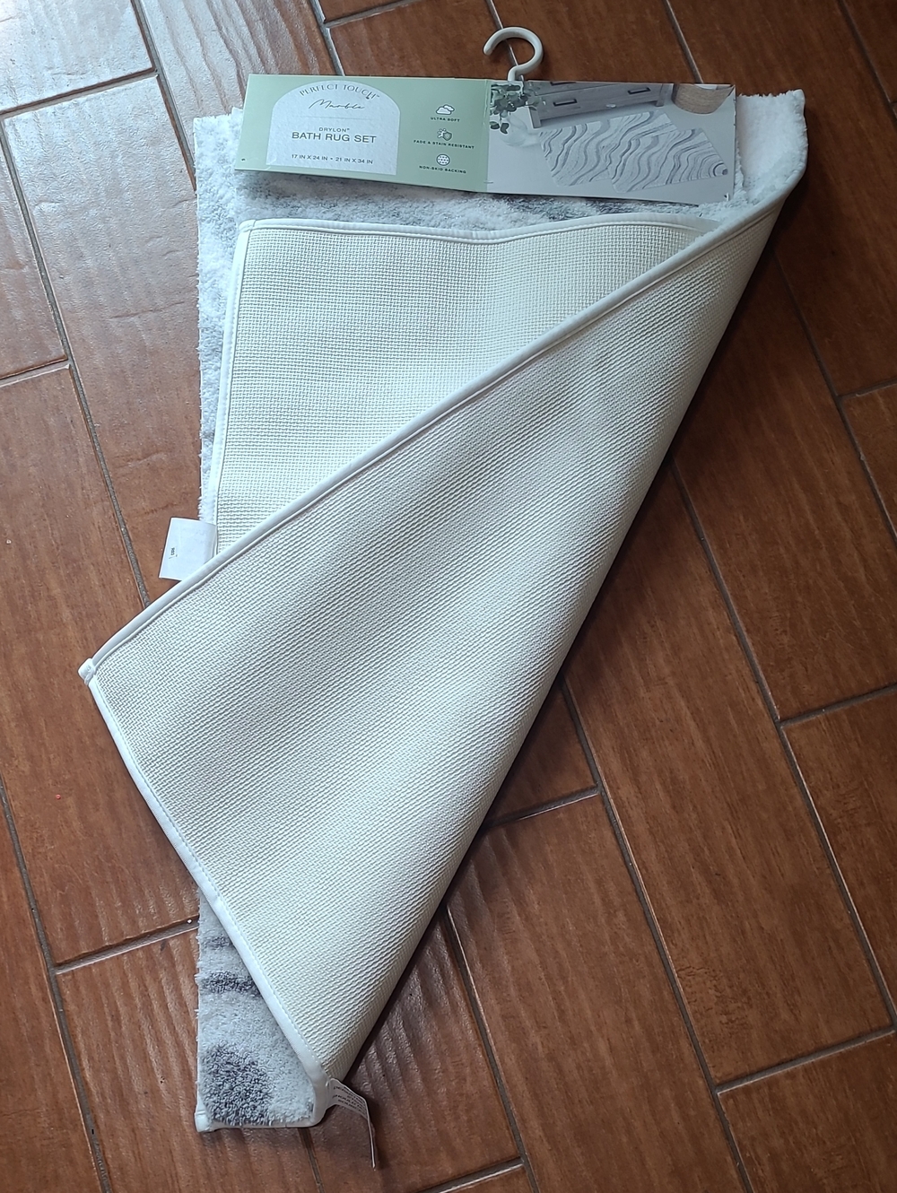 Perfect Touch Marble Bath Rug Set - Picture 2 of 9